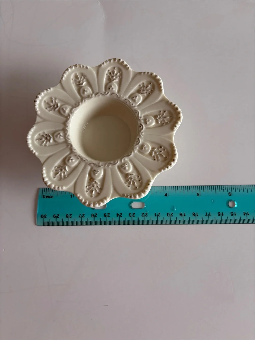 Yankee candle votive candle holder